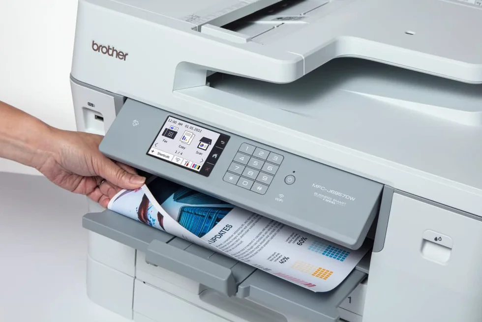 Brother MFC-J6957DW Imprimante Multifonction 4 en 1 Jet d'encre Couleur 30 Pages/Minute USB LAN Wi-Fi Direct Recto-Verso Blanc/Gris