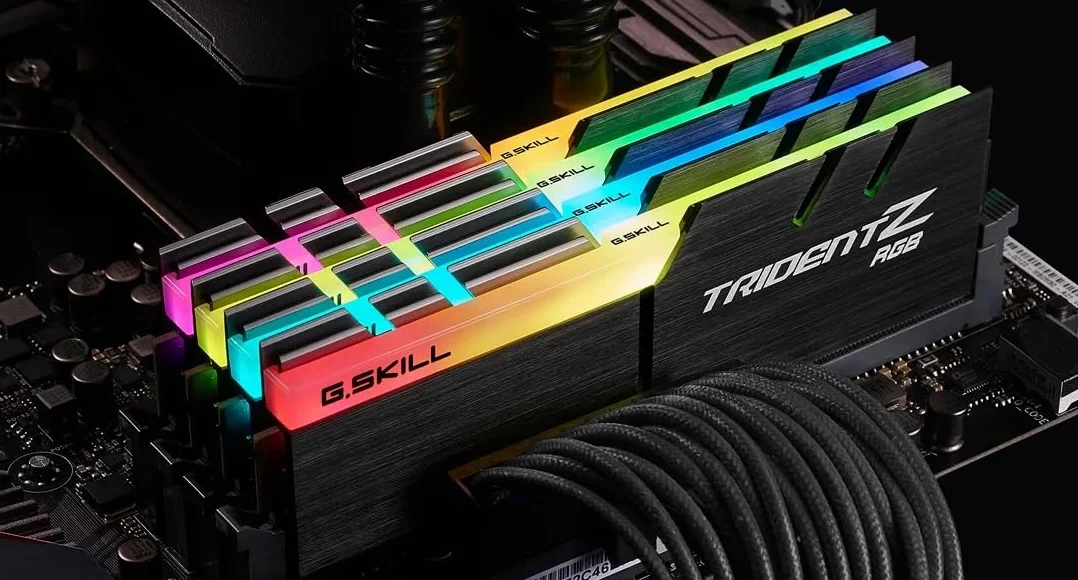 G.Skill Trident Z RGB DDR4 3200 MHz 32 Go (4x8 Go) F4-3200C16Q-32GTZR