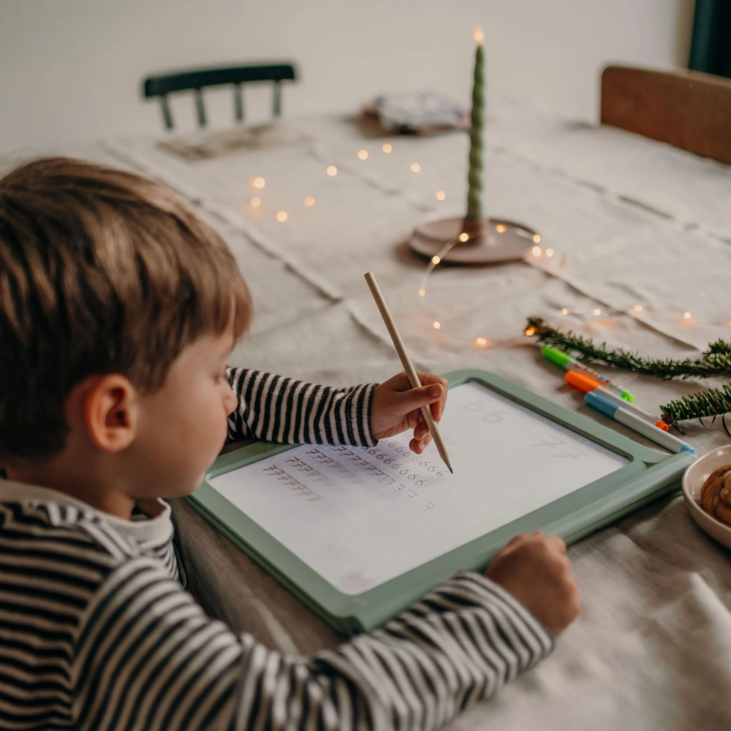 KIDYWOLF KIDYDRAW Pro – Tablette Lumineuse Dessin Enfant avec Écran LED et Tableau Néon Rechargeable