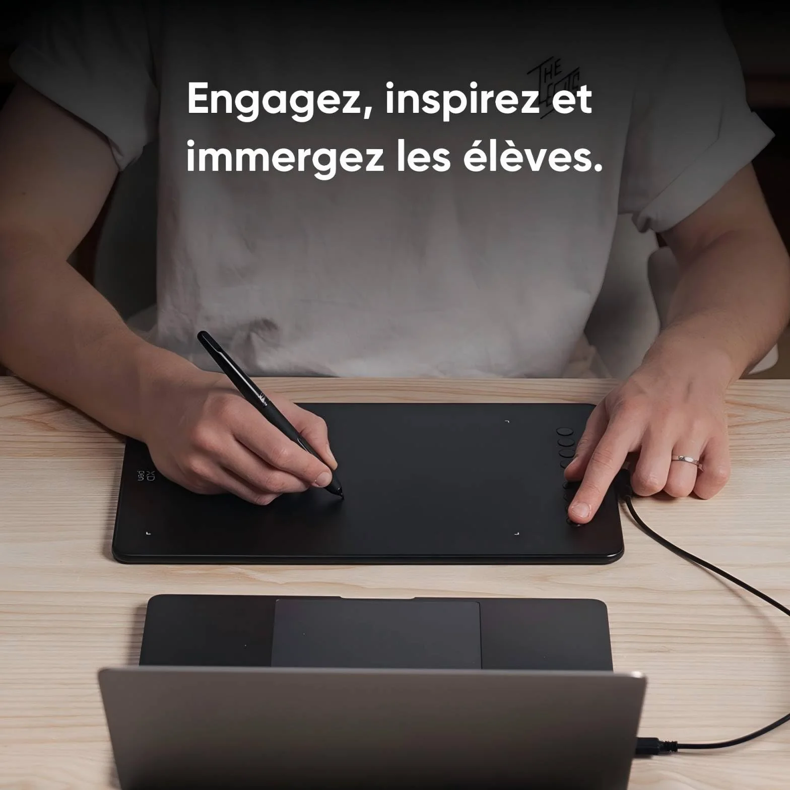 XPPen Deco 01v3 Tablette Graphique 10 Pouces 16384 Niveaux de Pression 8 Raccourcis Personalisables