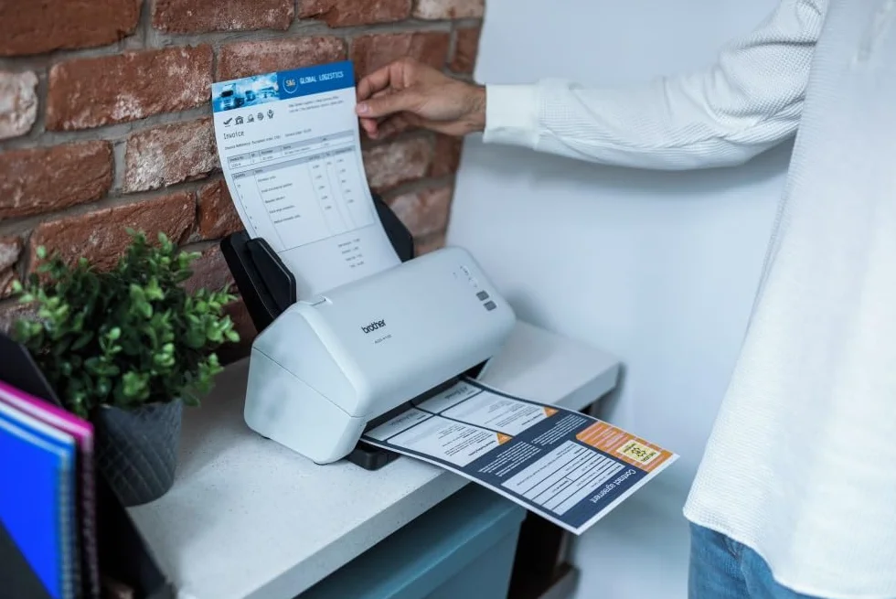 BROTHER ADS-4100 Scanner de Documents Bureautique A4 Recto-Verso 35 Pages/Minute Scan to USB ADF 60 Feuilles